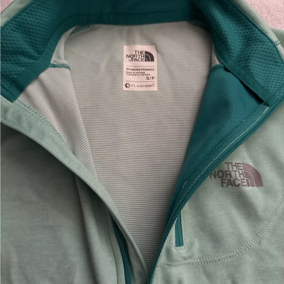 The North Face 1/4 zip pullover Flash dry size small - Picture 8 of 9